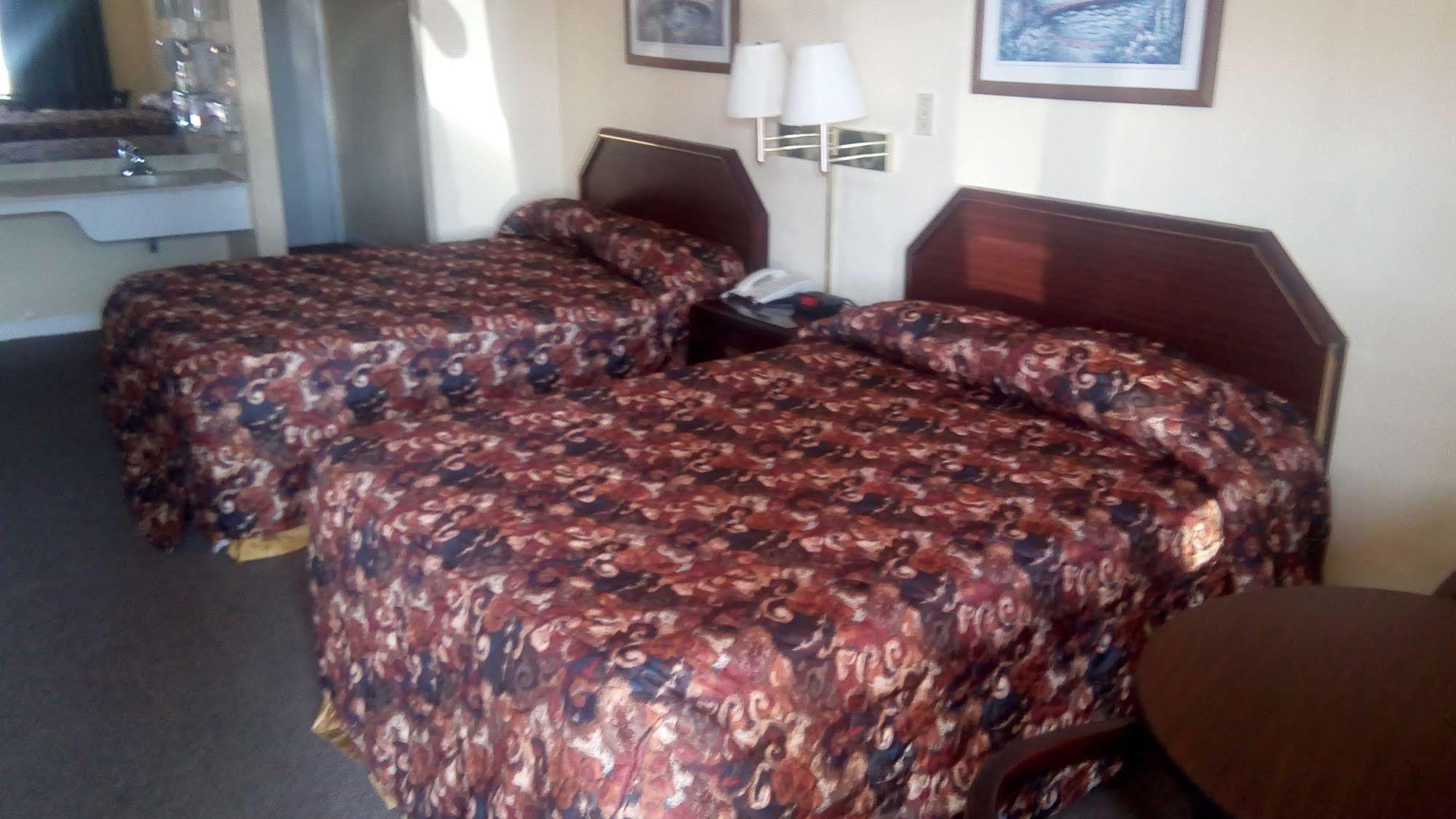 Travelers Inn Elizabethton Exterior foto