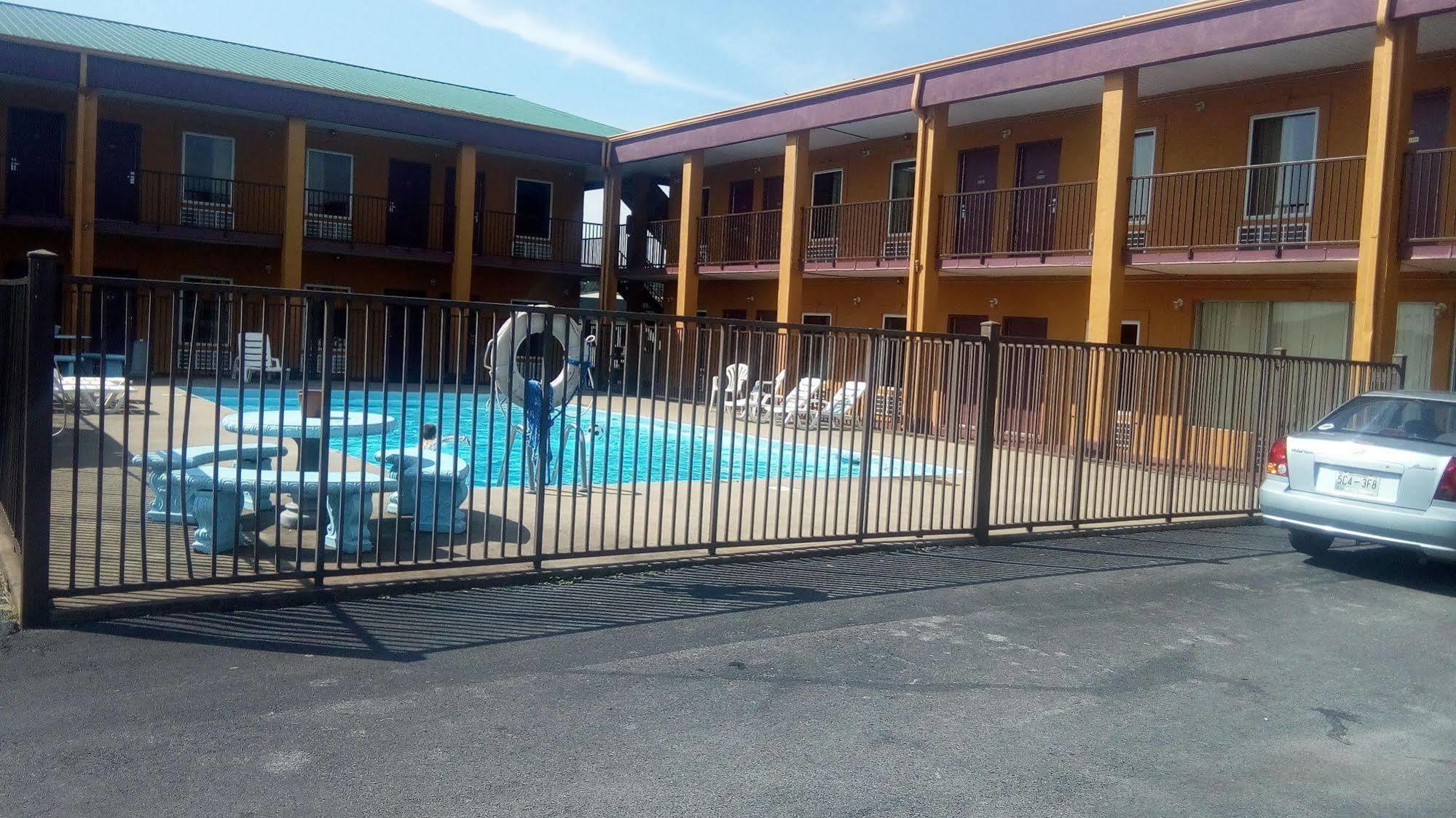 Travelers Inn Elizabethton Exterior foto